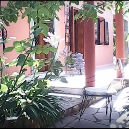 Holiday home #perkyroseshome, Sea & Mountain Combo, Milies, S Pelion, Magnisia, Volos, Greece