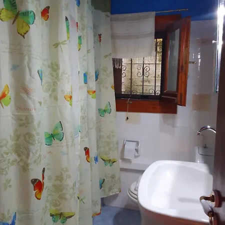 #perkyroseshome, Mountain Meets Sea In Milies, Pelion بيت للعطل *