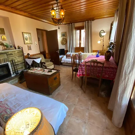 Perky Roses Home, Mountain Meets Sea In Milies, Pelion * Miléai