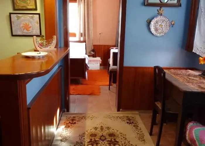 Case de vacanță Perky Roses Home, Mountain Meets Sea In Milies, Pelion *