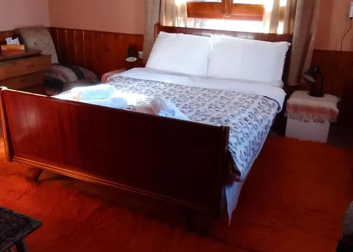 Case de vacanță Perky Roses Home, Mountain Meets Sea In Milies, Pelion *