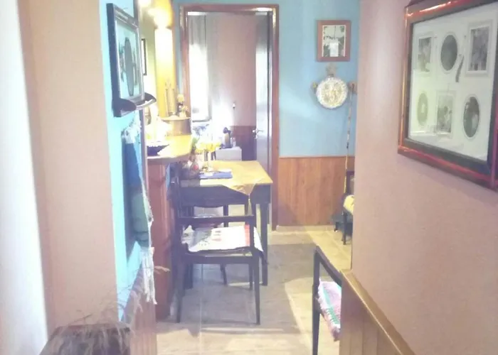 Perky Roses Home, Mountain Meets Sea In Milies, Pelion Case de vacanță Miléai