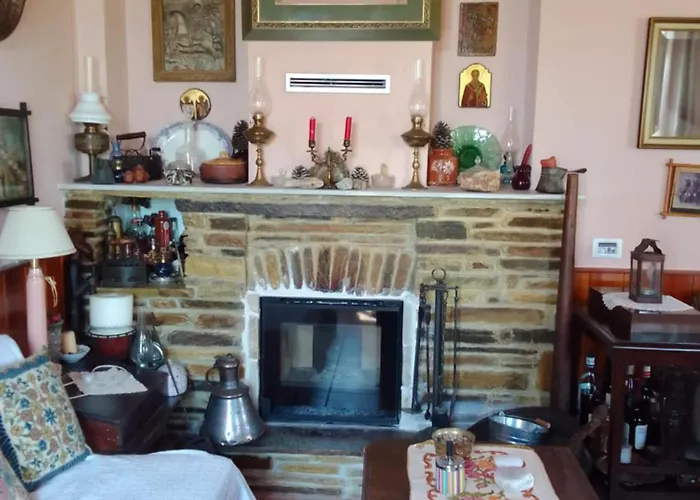 Perky Roses Home, Mountain Meets Sea In Milies, Pelion * Miléai