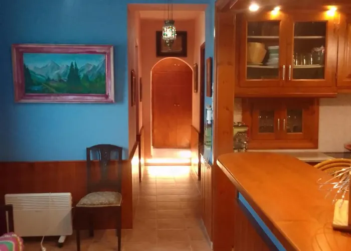 Perky Roses Home, Mountain Meets Sea In Milies, Pelion Miléai