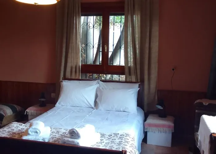 Case de vacanță Perky Roses Home, Mountain Meets Sea In Milies, Pelion