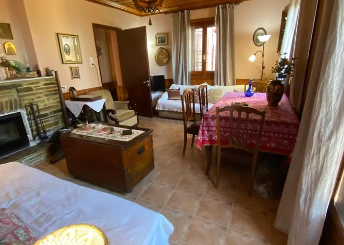 Perky Roses Home, Mountain Meets Sea In Milies, Pelion * Miléai