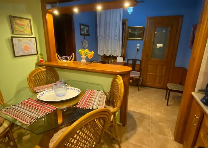 Perky Roses Home, Mountain Meets Sea In Milies, Pelion