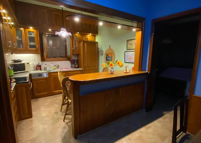 Case de vacanță Perky Roses Home, Mountain Meets Sea In Milies, Pelion